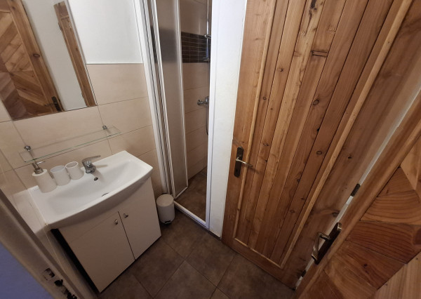 prerobená chata na celoročné bývanie v Poráčskej doline