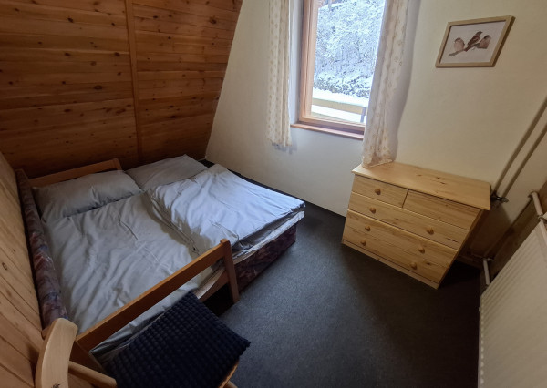 prerobená chata na celoročné bývanie v Poráčskej doline