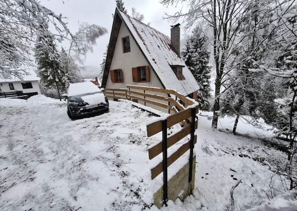 prerobená chata na celoročné bývanie v Poráčskej doline