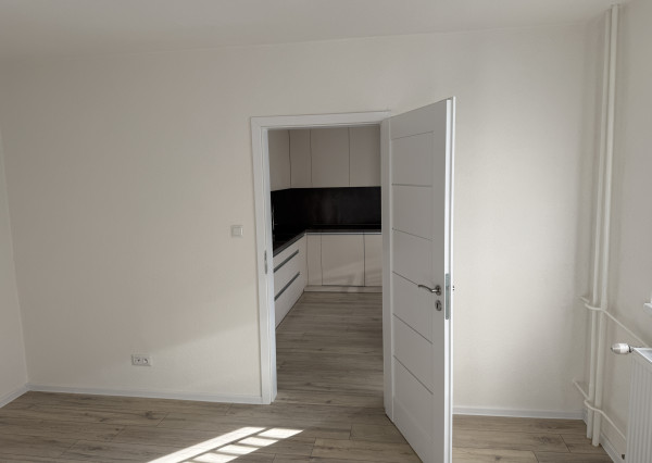 PRENÁJOM – 2-IZBOVÝ BYT S LOGGIOU, Hlavná 2 Krompachy