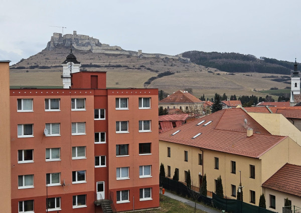 Byt 3+1 s loggiou a vlastným kúrením v Spišskom Podhradí, okres Levoča