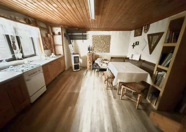 Rodinný domček s ďalšou samostatnou bytovou jednotkou