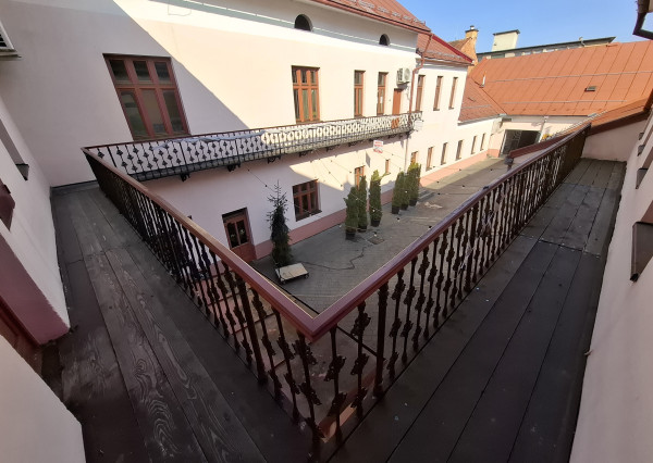 Priestory na prenájom priamo na námestí – Spišská Nová Ves