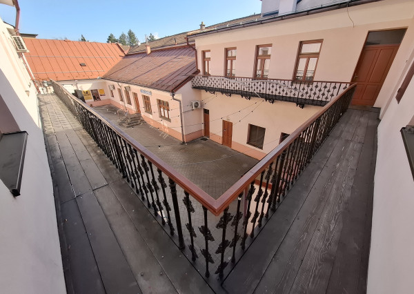 Priestory na prenájom priamo na námestí – Spišská Nová Ves