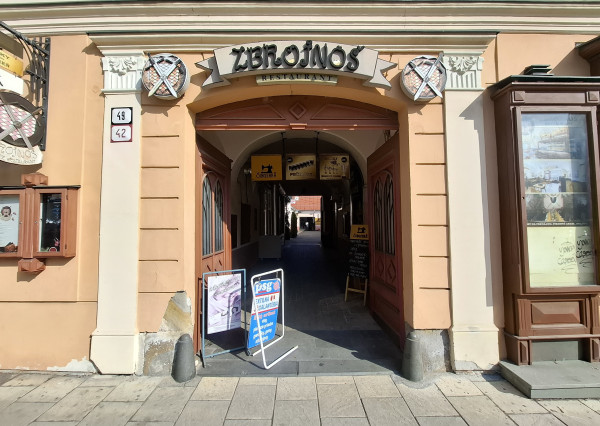 Priestory na prenájom priamo na námestí – Spišská Nová Ves