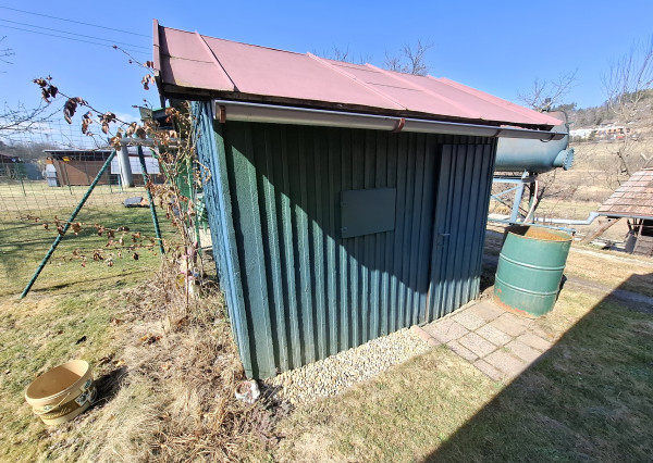 Záhradka s murovanou chatkou - Spišská Nová Ves - Brusník