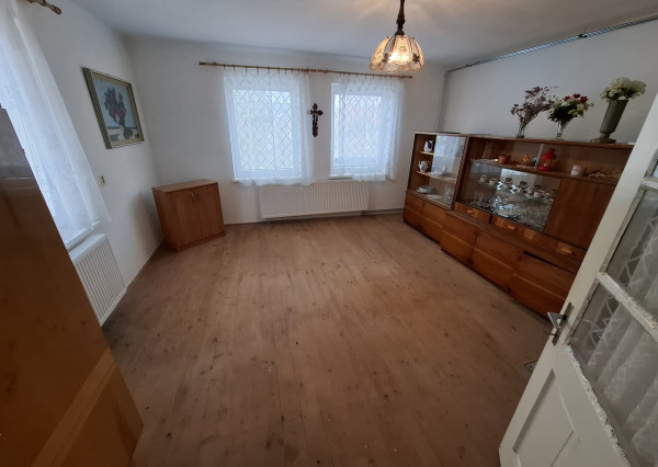 Rodinný dom s veľkým pozemkom – Arnutovce