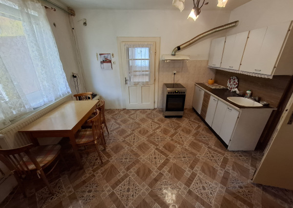 Rodinný dom s veľkým pozemkom – Arnutovce