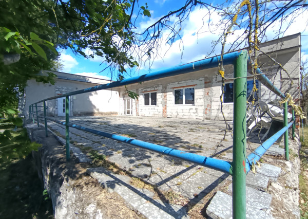 Super cena - Investičná budova na podnikanie, 1590 m2, Sejkov
