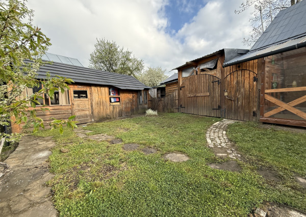 Rodinný domček s ďalšou samostatnou bytovou jednotkou