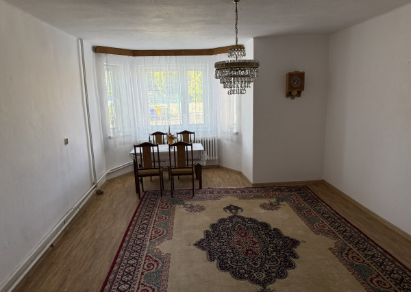 Rodinný dom s veľkým slnečným pozemkom v obci Bystrany.