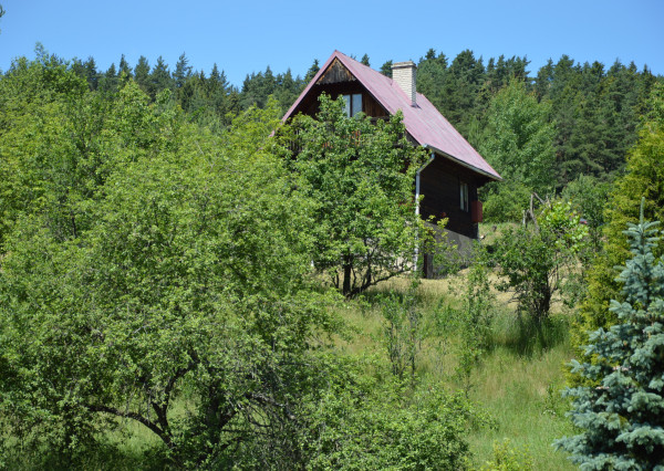 Pozemok s drevenicou v lokalite Jamnický Mlyn