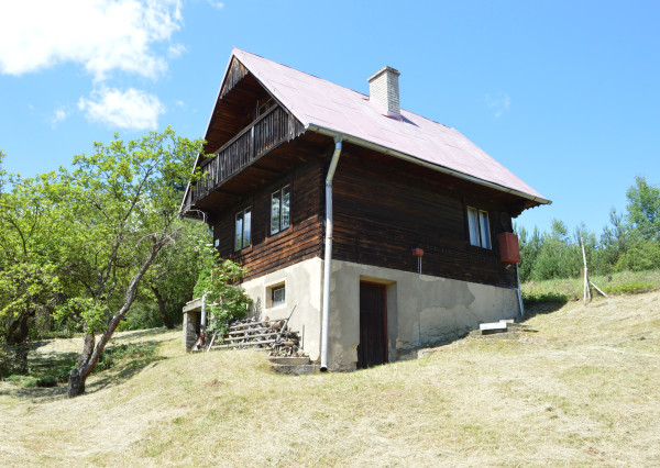 Pozemok s drevenicou v lokalite Jamnický Mlyn