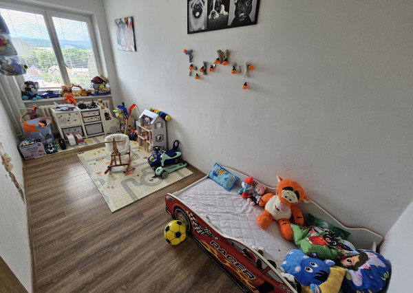 3-izbový byt s balkónom a krásnym výhľadom na sídlisku Východ v Spišskej Novej Vsi