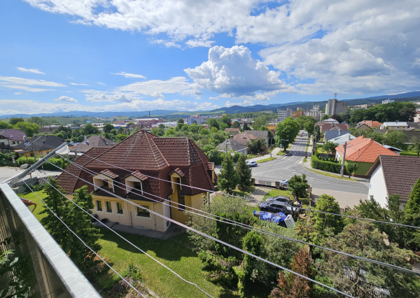 3-izbový byt s balkónom a krásnym výhľadom na sídlisku Východ v Spišskej Novej Vsi