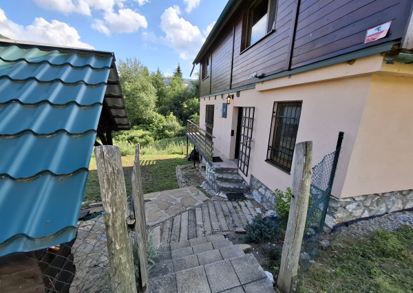 Veľkorysá chata s výnimočným súkromím v objatí prírody