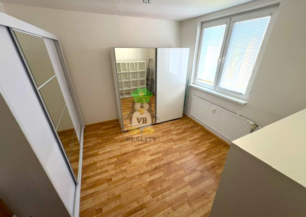 3+1 byt s balkónom, 73 m2, Michalovce