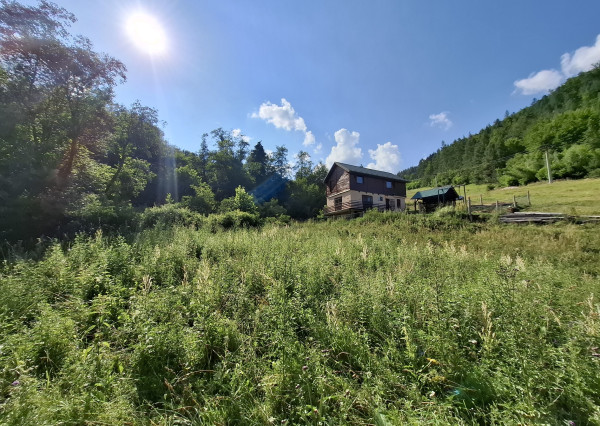 Veľkorysá chata s výnimočným súkromím v objatí prírody - fotografia 44