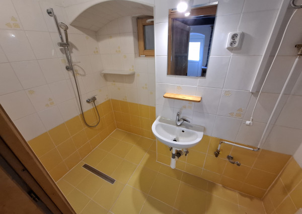 Domček na dlhodobý prenájom - Novoveská Huta