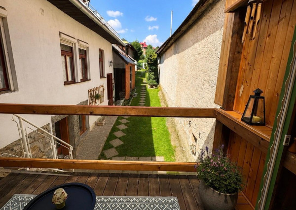 Rodinný dom v Štrbe s 3 samostatnými bytovými jednotkami, okres Poprad