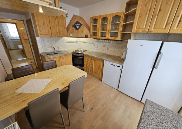 Prenájom bytu 4+1 s loggiou na sídlisku Západ, Spišská Nová Ves