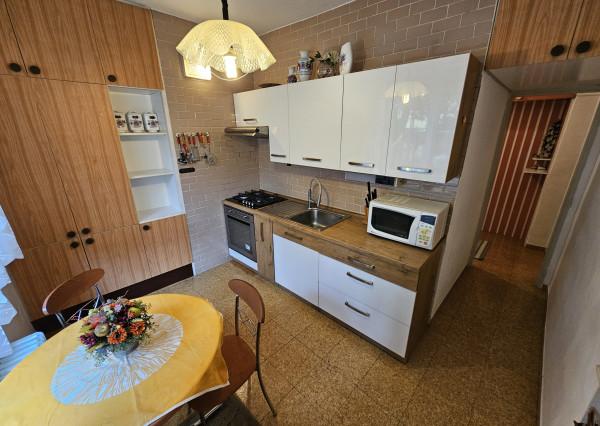 3-izbový byt v centre Spišskej Novej Vsi – 70 m², 3 pivnice – 10 m²