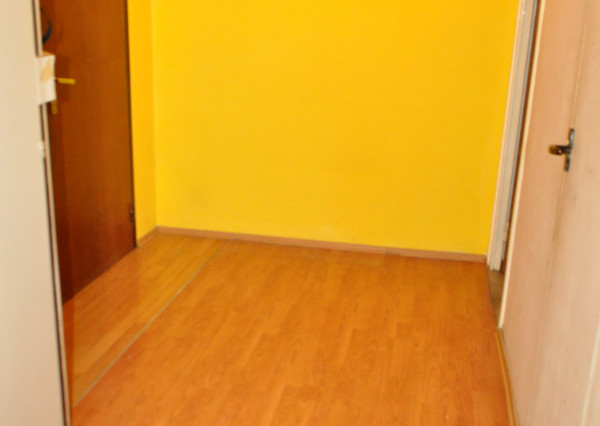 Byt 1+1 s dvoma loggiami, sídl. Mier, Sp. Nová Ves