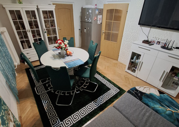 4-izbový byt, na sídlisku Tarča