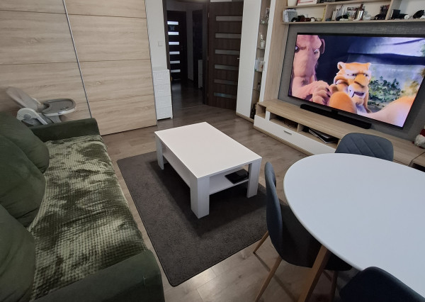 prerobený 3-izbový byt s loggiou na sídlisku Západ 1