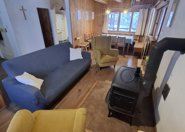 prerobená chata na celoročné bývanie v Poráčskej doline