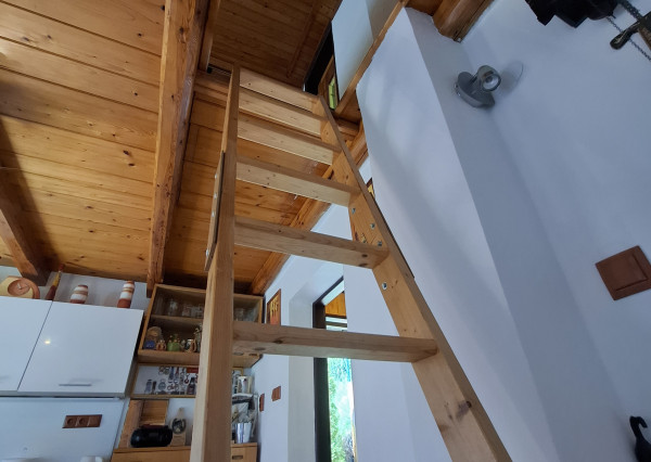 Záhrada s murovanou chatou a altánkom – Levoča