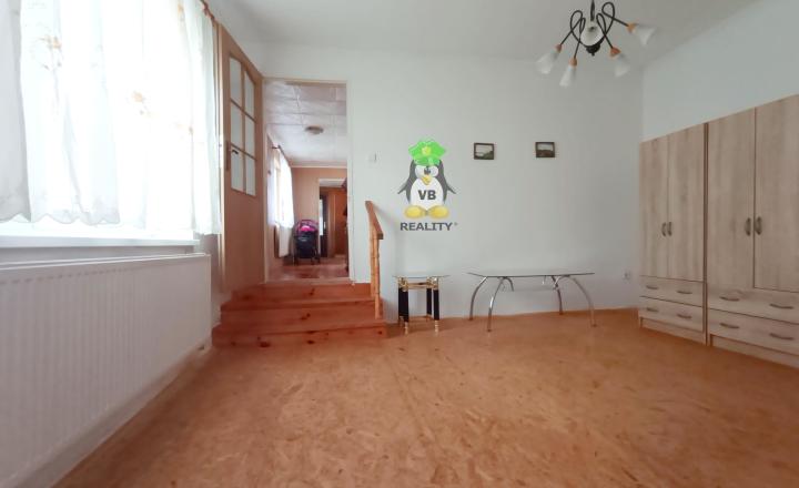 6- izbový rodinný dom 2164 m2, Záhor - fotografia 4