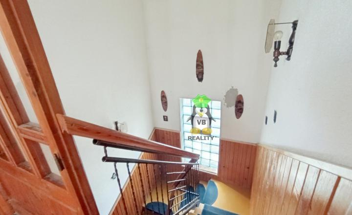 6- izbový rodinný dom 2164 m2, Záhor - fotografia 10