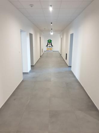 Prenájom kancelárskych priestorov v OC DRUŽBA na sídlisku Tarča, Spišská Nová Ves - fotografia 8