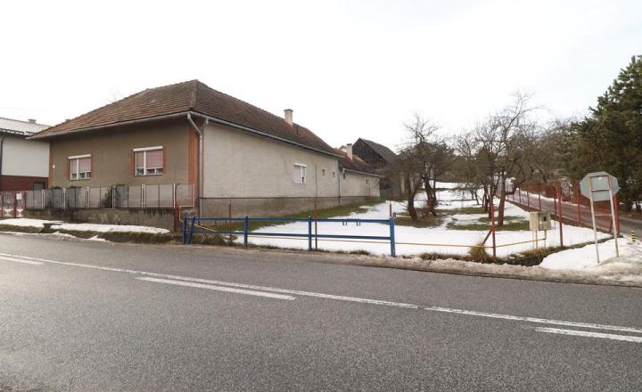 Rodinný dom v obci Iliašovce, okres Spišská Nová Ves - fotografia 31