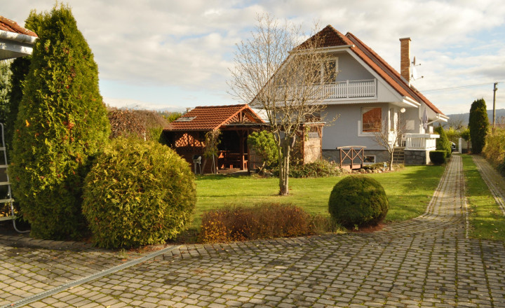 Rodinný dom v obci Markušovce, okres Sp. Nová Ves - fotografia 47