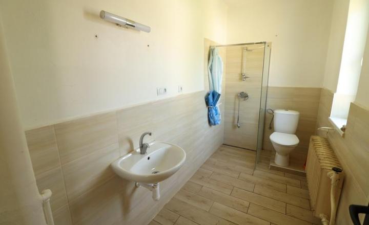 Rodinný dom v obci Rudňany - fotografia 16