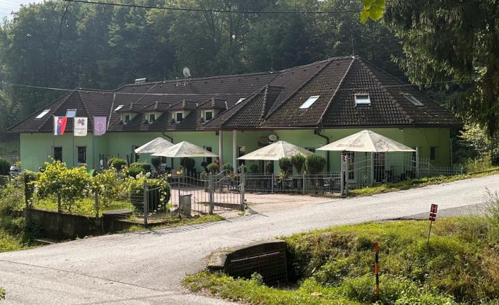 Relaxačný dom Vitálny svet + podkrovné kancelárie, Krompachy - fotografia 1