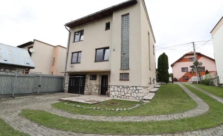 Rodinný dom v obci Jamník, okres Spišská Nová Ves - fotografia 57