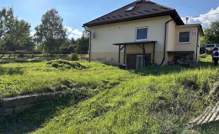 Rodinný dom v časti Ferčekovce, okr. Sp. Nová Ves - fotografia 1
