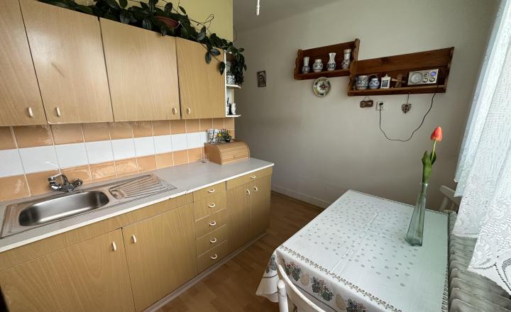Byt 2+1 s loggiou sídl. Tarča, Sp. Nová Ves - fotografia 5