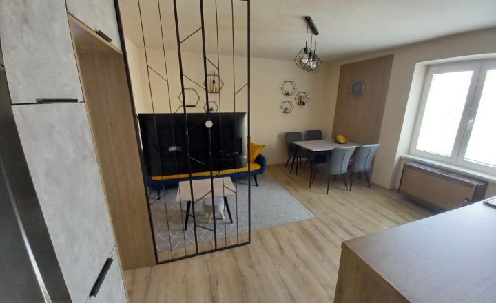 Byt 2+1 s balkónom prerobený na 3.izbový sídl. Rozvoj, Levoča - fotografia 5