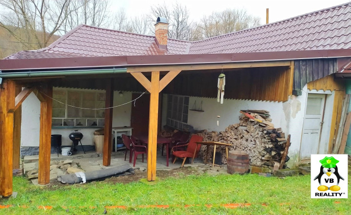 PREDANÉ - Rodinný dom alebo chalúpka pod lesom, 892 m2, Remetské Hámre - fotografia 12