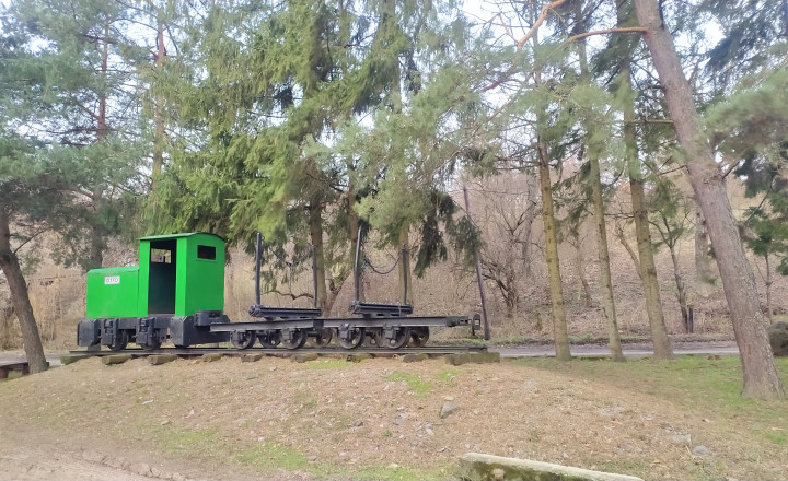 PREDANÉ - Rodinný dom alebo chalúpka pod lesom, 892 m2, Remetské Hámre - fotografia 15