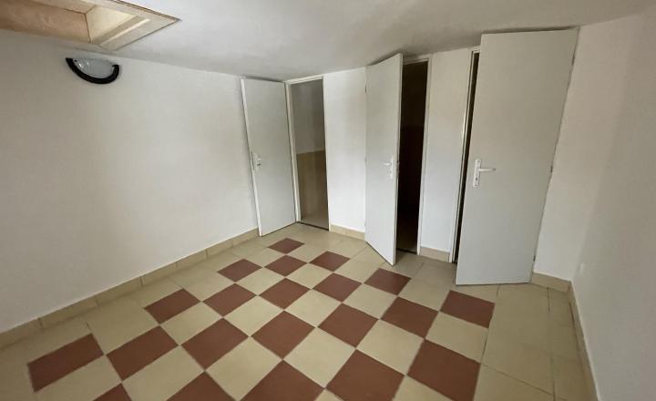 Dom v časti Tretí Hámor, časť Nálepkovo - fotografia 5