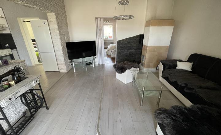 Rodinný dom v blízkosti centra mesta Sp. Nová Ves - fotografia 1