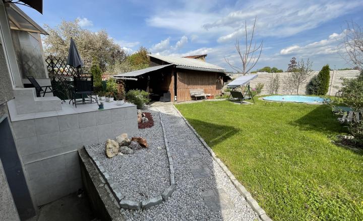 Rodinný dom v blízkosti centra mesta Sp. Nová Ves - fotografia 38