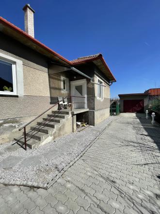 Rodinný dom v blízkosti centra mesta Sp. Nová Ves - fotografia 46