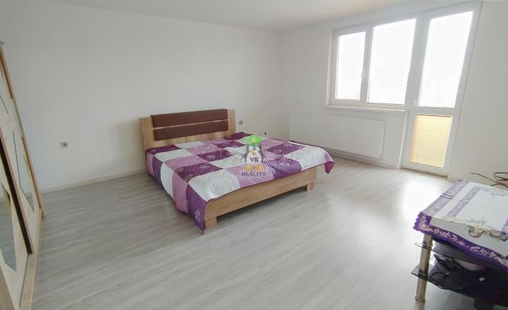 VÝRAZNE ZNÍŽENÁ CENA -Veľkorysý 5. izbový dom, Žbince - fotografia 4
