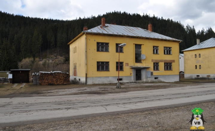 Obytný dom v obci Mlynky, okr. SNV - fotografia 11